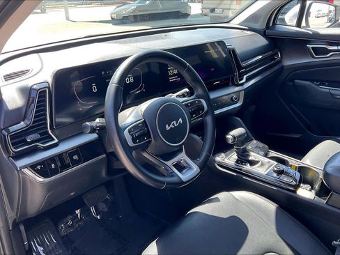 Used 2023 Kia Sportage EX image 16
