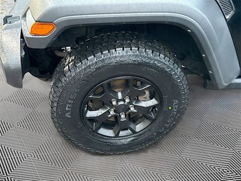 Used 2021 Jeep Wrangler Unlimited Willys image 33