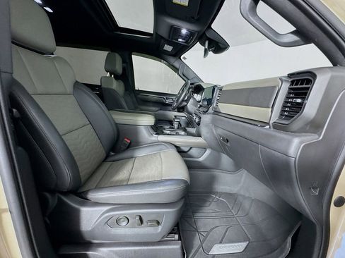 Used 2023 Chevrolet Silverado 1500 ZR2 image 30