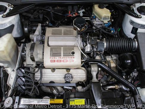 Used 1990 Buick Reatta Base 2dr Convertible image 20