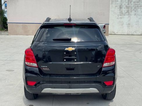 Used 2018 Chevrolet Trax LT FWD image 8