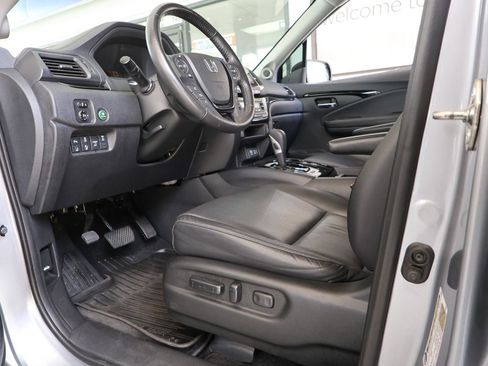 Used 2019 Honda Ridgeline RTL-E image 37