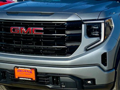 New 2026 GMC Sierra 1500 Elevation image 17