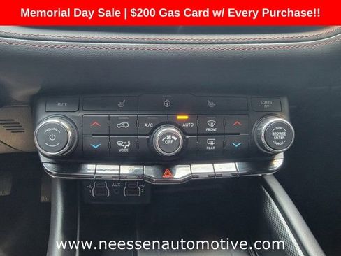 Used 2022 Dodge Durango R/T w/ Blacktop Package AWD/4WD image 26