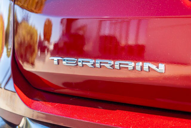 Certified 2024 GMC Terrain AT4 w/ Infotainment Package II AWD/4WD image 32