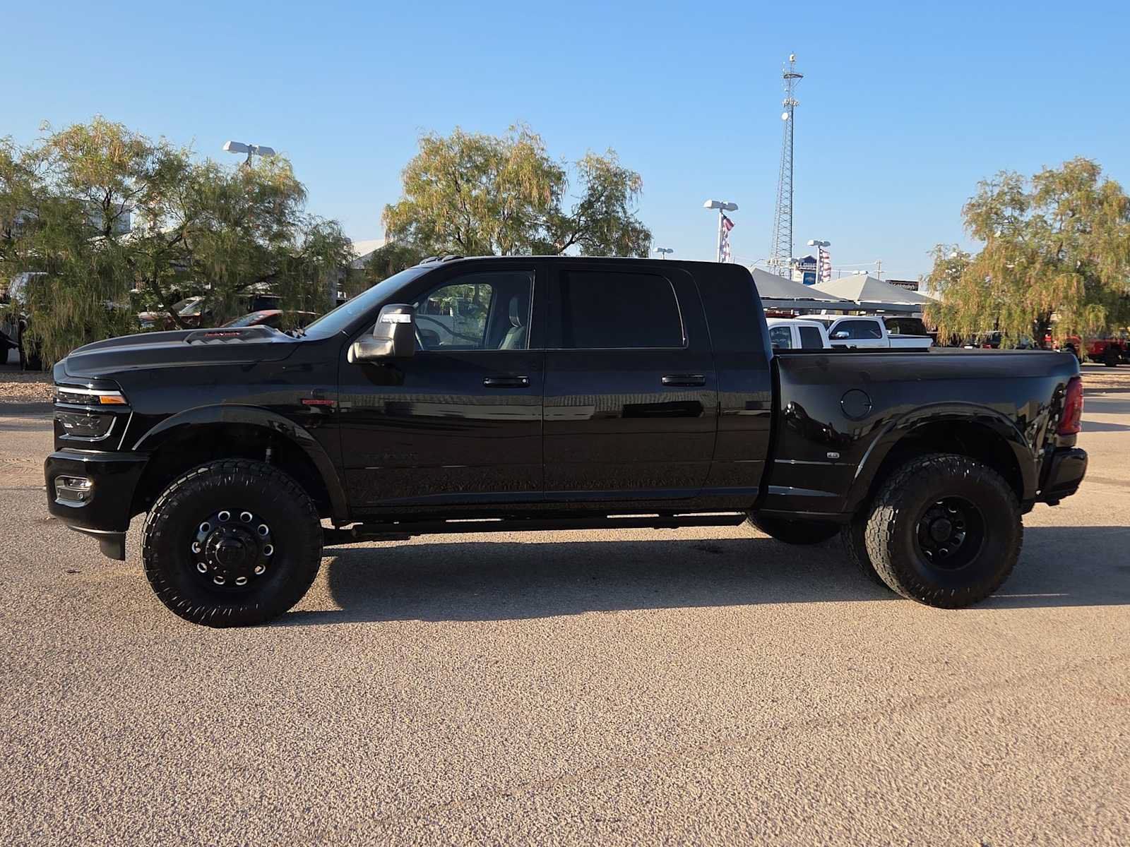 Used 2026 RAM 3500 Limited AWD/4WD image 5