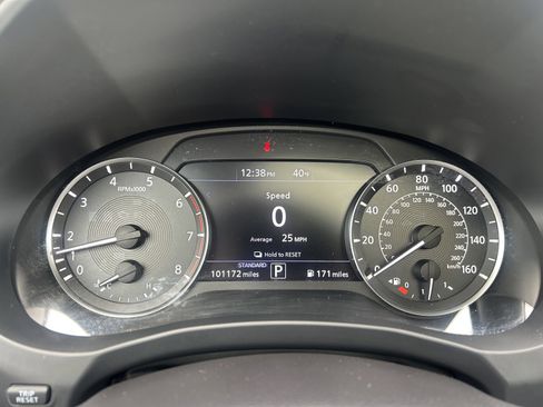 Used 2019 INFINITI QX50 Essential w/ Premium Heat Package image 13