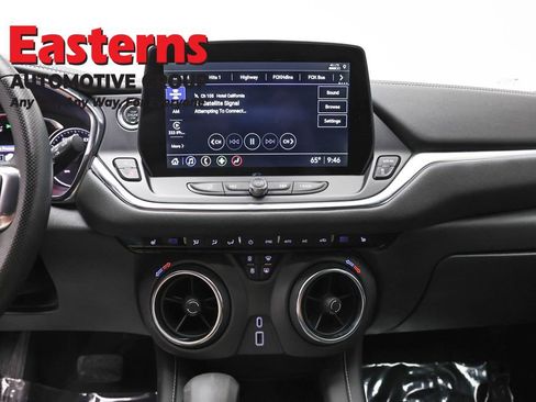Used 2025 Chevrolet Blazer LT FWD image 12