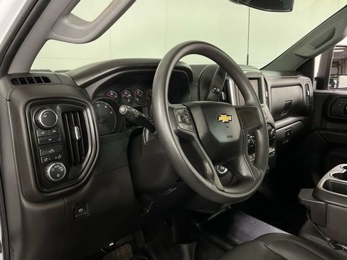 Used 2024 Chevrolet Silverado 3500 W/T image 15