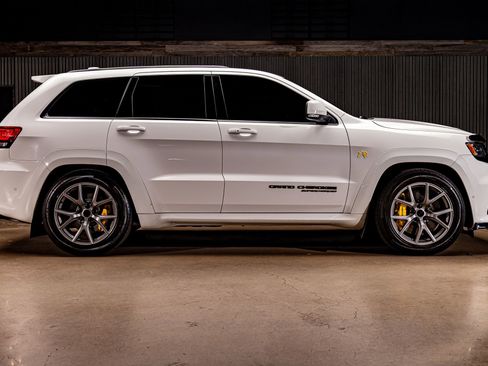 Used 2018 Jeep Grand Cherokee Trackhawk w/ Trailer Tow Group IV image 10