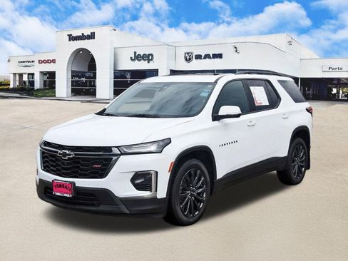Used 2023 Chevrolet Traverse RS AWD/4WD image 3