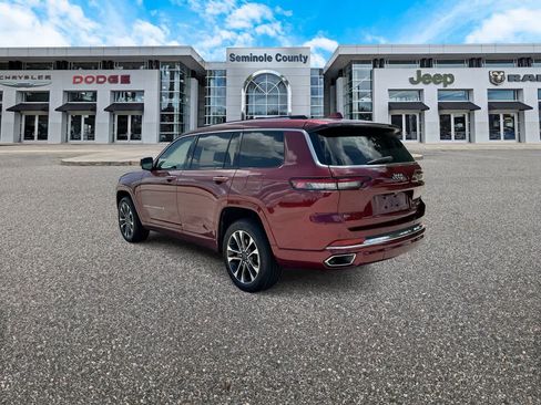 Certified 2022 Jeep Grand Cherokee L Overland RWD image 6