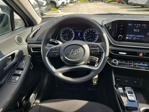 Used 2023 Hyundai Sonata SE FWD image 16