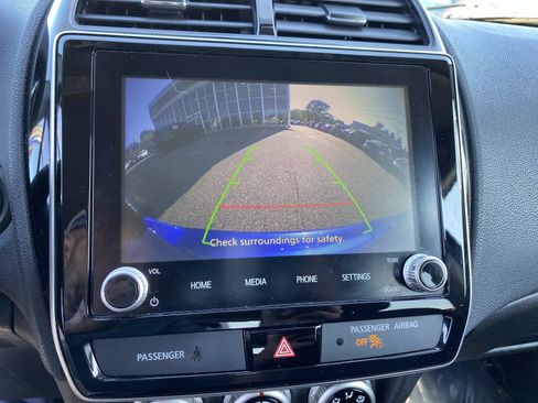 Used 2020 Mitsubishi Outlander Sport ES FWD image 11