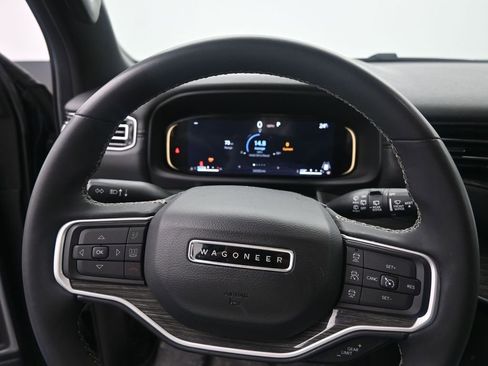 Used 2022 Jeep Wagoneer Series II image 31