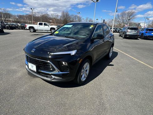 New 2026 Buick Encore GX Preferred w/ Comfort Package image 3