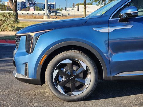 New 2026 Kia Sorento EX FWD image 8