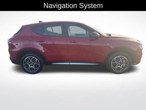 Used 2024 Alfa Romeo Tonale Ti image 2