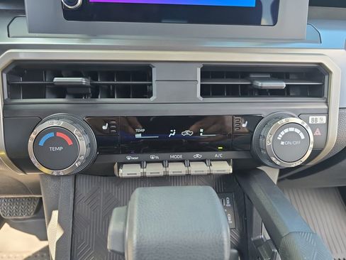 Used 2025 Toyota Tacoma SR5 image 22