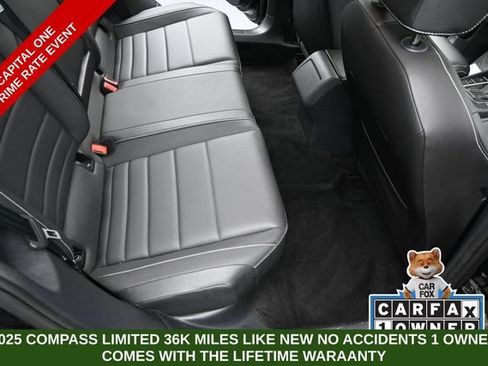 Used 2024 Volkswagen Jetta SE FWD image 21
