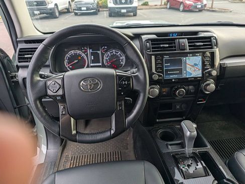 Used 2023 Toyota 4Runner TRD Off-Road Premium w/ Moonroof Package AWD/4WD image 3