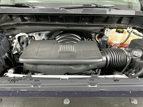 Used 2024 Chevrolet Silverado 1500 High Country AWD/4WD image 19