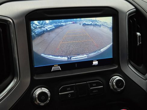 Used 2021 GMC Sierra 1500 SLE RWD image 11