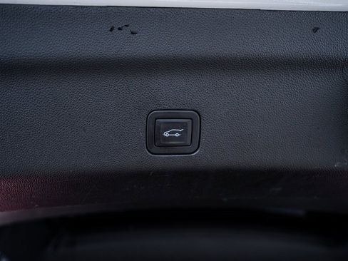 Used 2024 Cadillac Escalade ESV Sport Platinum w/ Heavy-Duty Trailer Package image 63