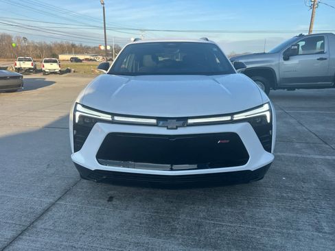 Used 2024 Chevrolet Blazer EV RS image 3