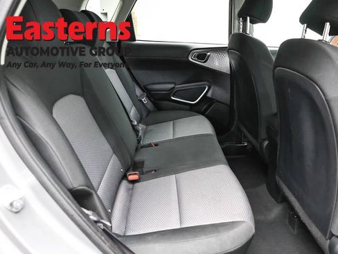 Used 2023 Kia Soul LX w/ Option Group 015 FWD image 23