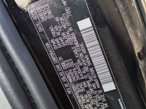 Used 2019 Volvo XC60 T6 Momentum w/ Multimedia Package image 35