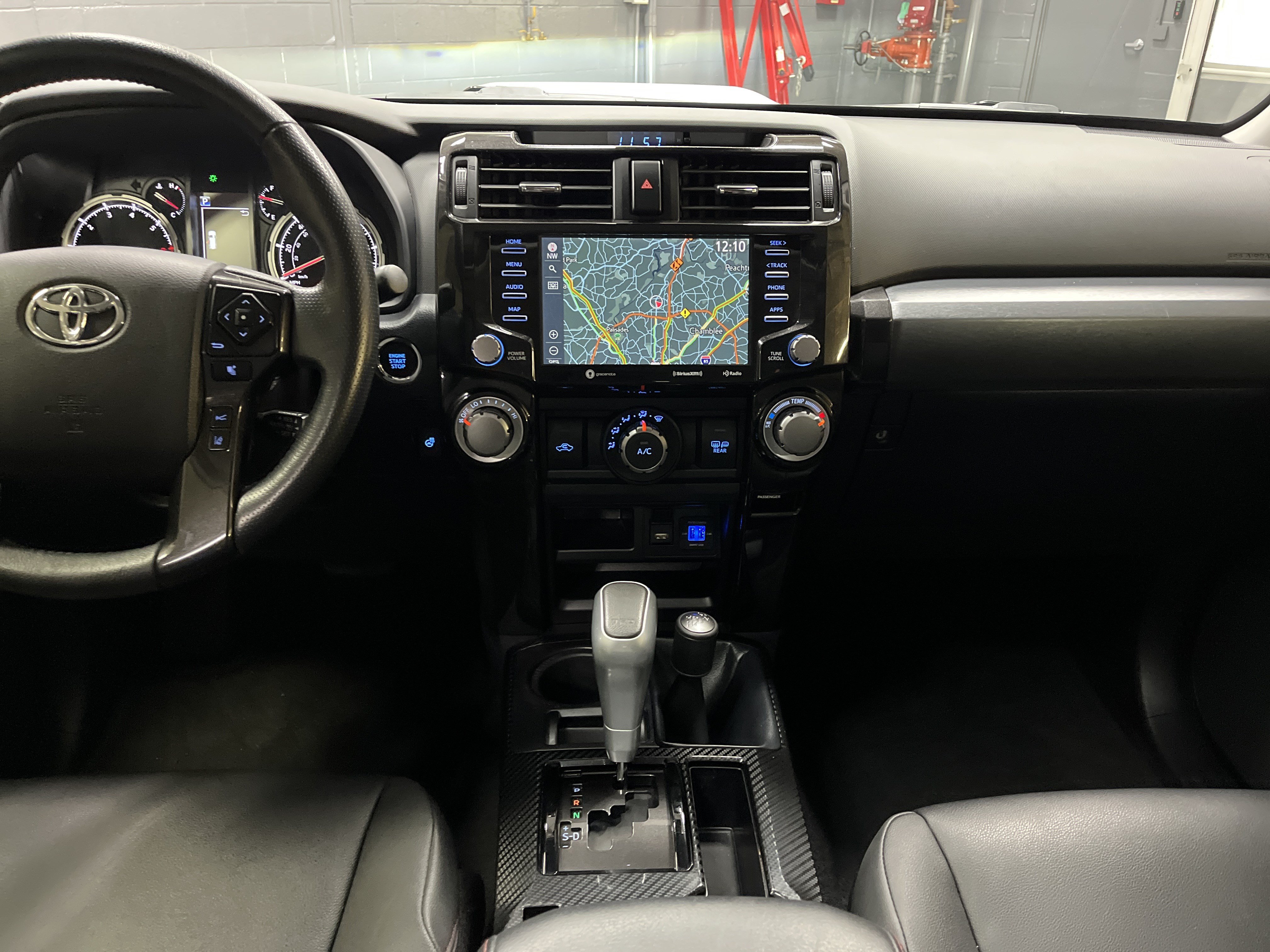 Used 2024 Toyota 4Runner TRD Off-Road Premium w/ Moonroof Package AWD/4WD image 30