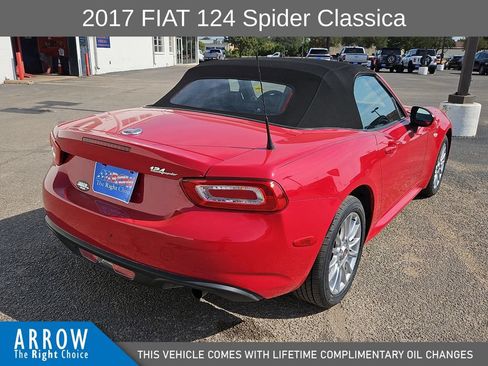 Used 2017 FIAT 124 Spider Classica RWD image 12