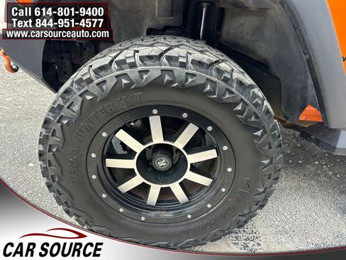 Used 2012 Jeep Wrangler Unlimited Sport w/ Connectivity Group AWD/4WD image 19