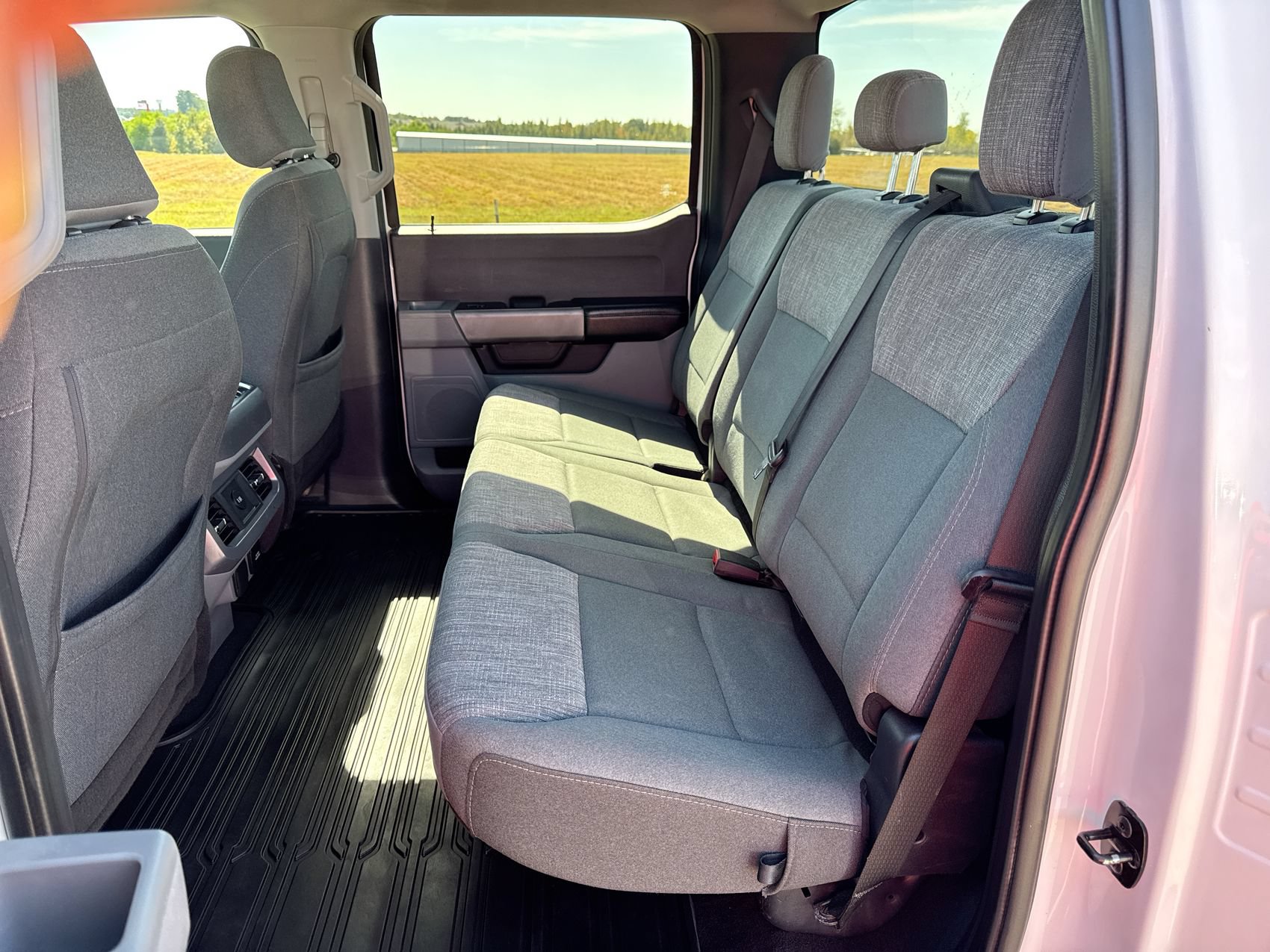 Used 2024 Ford F250 XLT w/ FX4 Off-Road Package AWD/4WD image 21