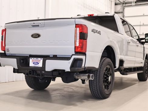 New 2026 Ford F350 Lariat w/ Black Appearance Package image 9