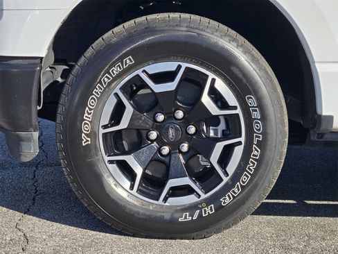 Used 2023 Ford F150 Lightning Pro image 10