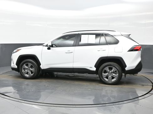 Used 2024 Toyota RAV4 XLE image 3