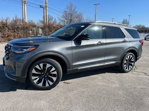 New 2026 Ford Explorer Platinum w/ LUX Leather Package image 2