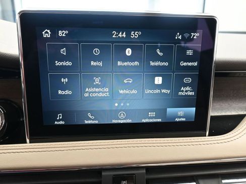 Used 2022 Lincoln Corsair Reserve image 23