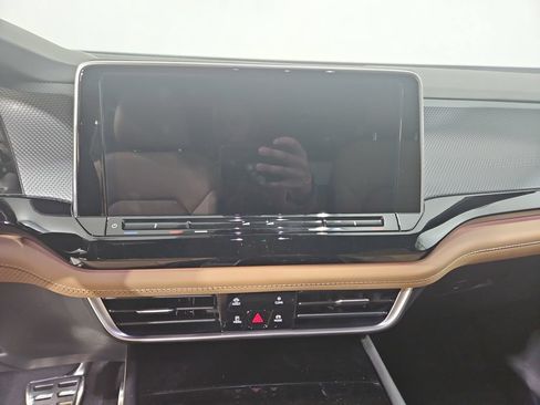 New 2026 Volkswagen Atlas Cross Sport SEL R-Line AWD/4WD image 18