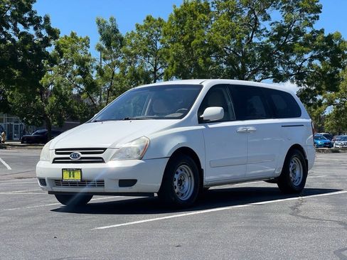 Used 2006 Kia Sedona EX FWD image 1