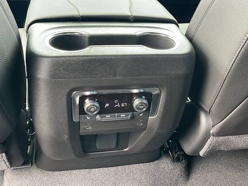New 2026 GMC Yukon XL Denali AWD/4WD image 17
