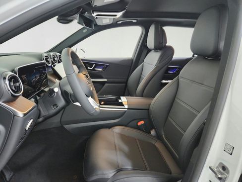 Certified 2026 Mercedes-Benz GLC 300 image 17