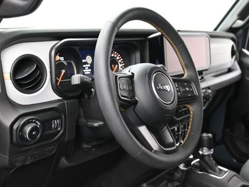 Used 2024 Jeep Wrangler Willys image 14