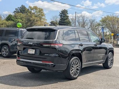 New 2026 Jeep Grand Cherokee L Summit w/ Rear Seat Video Group I