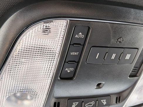 Used 2023 Dodge Durango GT AWD/4WD image 23