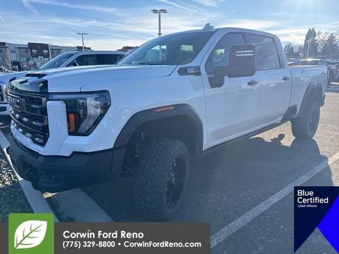 Used 2025 GMC Sierra 2500 AT4X w/ AT4X AEV Edition image 4