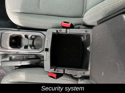 Used 2024 Jeep Wrangler Unlimited w/ Convenience Group image 23