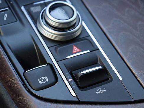 Used 2022 Maserati Levante GT image 97